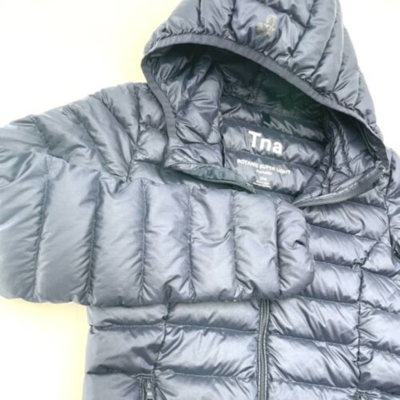 Aritzia TNA Botanie‎ Goose Down Packable Puffer Jacket Navy blue, size xxs - Picture 3 of 11
